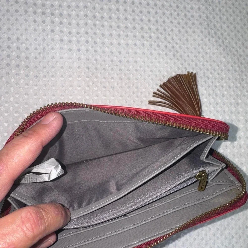 Fossil Zip Around Wallet Women OS Red Excellent Pebbled Leather Tassel Accent